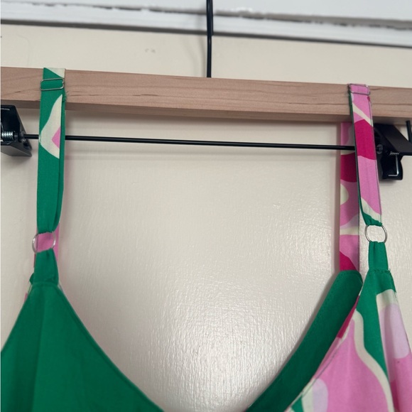 Vibrant Pink Floral Maxi Dress - Picture 4 of 5